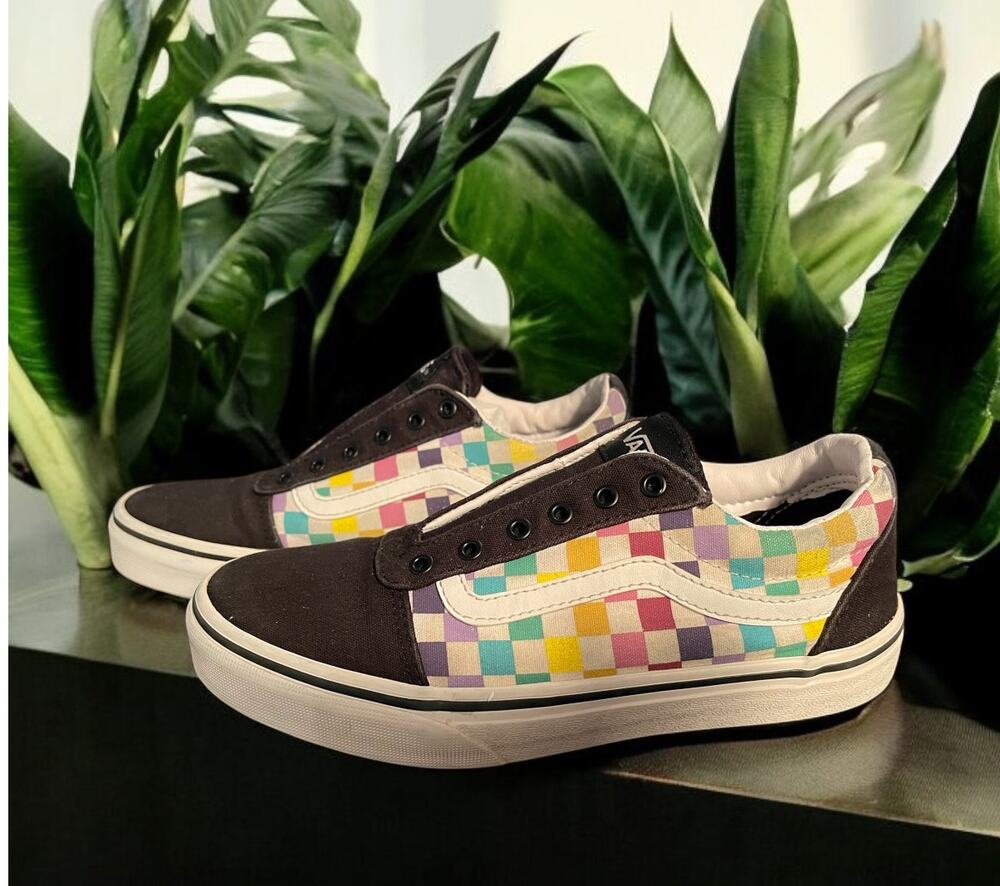 VANS Youth Checkerboard Black Rainbow Unisex Tennis Shoes KIDS Sz 4 Athletic